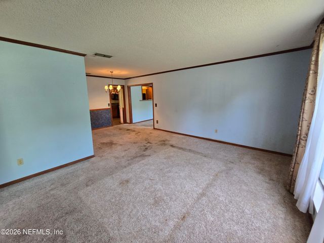 7060 SENECA Avenue, Jacksonville, FL 32210