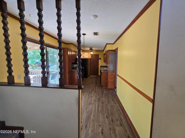 7060 SENECA Avenue, Jacksonville, FL 32210