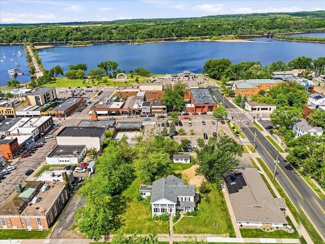 617-619 3rd Street, Hudson, WI 54016