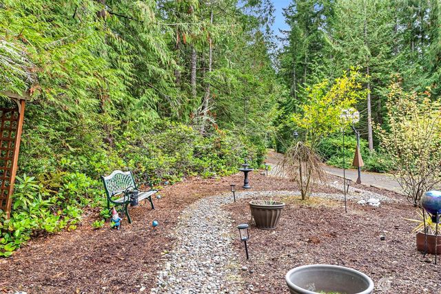 6550 NW Mathwig Lane, Silverdale, WA 98383