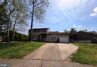 13 GRAY BIRCH CT, Blackwood, NJ 08012