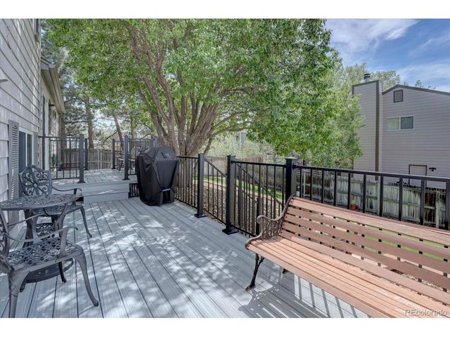 6947 Landmark Dr, Parker, CO 80138