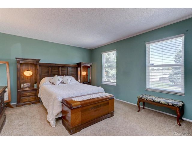 6947 Landmark Dr, Parker, CO 80138