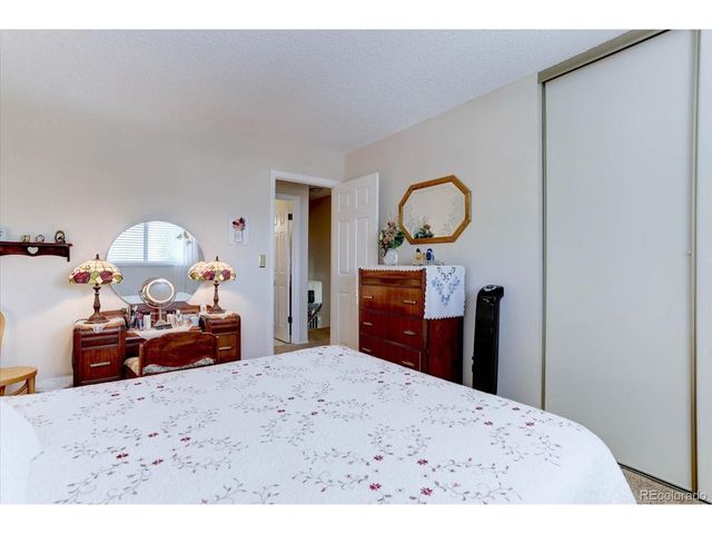 6947 Landmark Dr, Parker, CO 80138