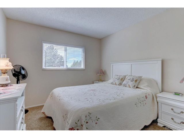 6947 Landmark Dr, Parker, CO 80138
