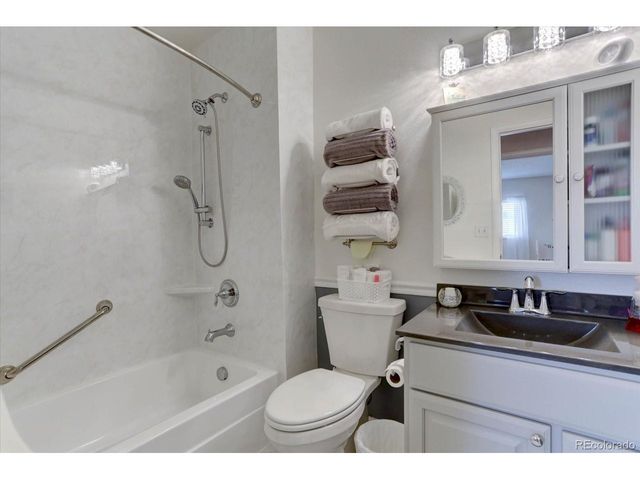 6947 Landmark Dr, Parker, CO 80138