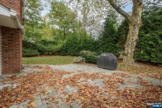 865 Norgate Drive, Ridgewood, NJ 07450