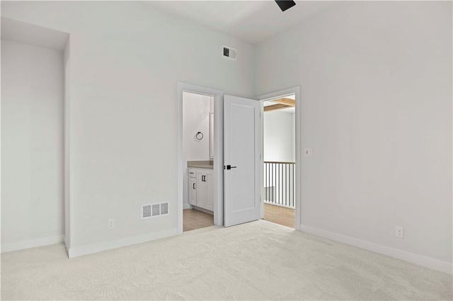 517 Bentwater Drive, Raymore, MO 64083