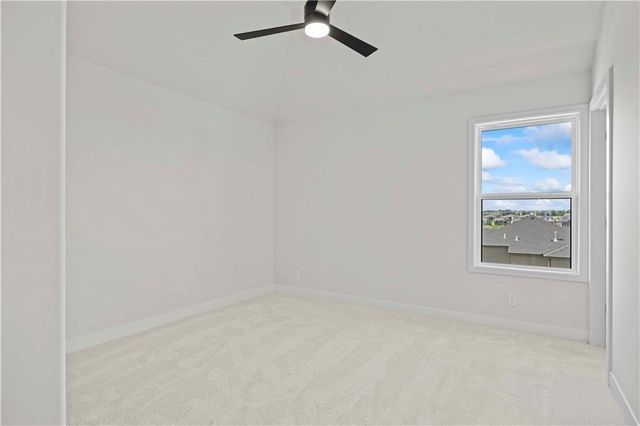 517 Bentwater Drive, Raymore, MO 64083