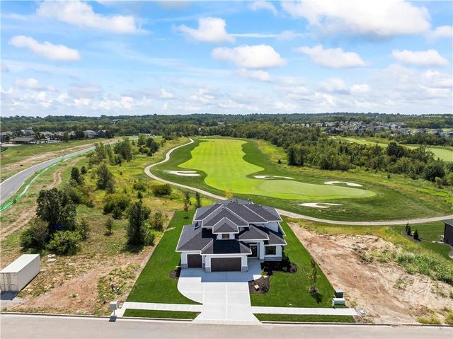 517 Bentwater Drive, Raymore, MO 64083
