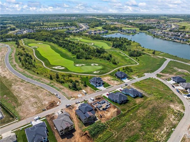 517 Bentwater Drive, Raymore, MO 64083