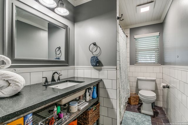 7407 QUAIL RUN DR, San Antonio, TX 78209