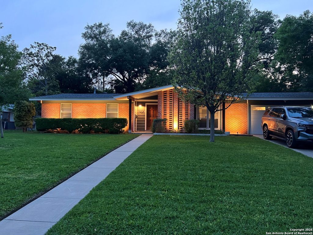 7407 QUAIL RUN DR, San Antonio, TX 78209