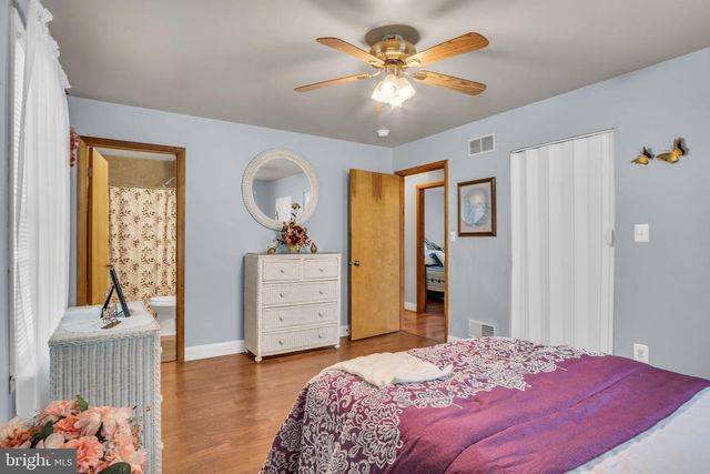 198 GLENVILLE RD, Hanover, PA 17331