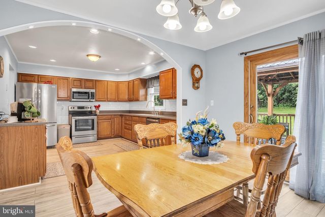 198 GLENVILLE RD, Hanover, PA 17331