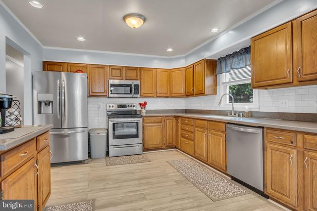 198 GLENVILLE RD, Hanover, PA 17331