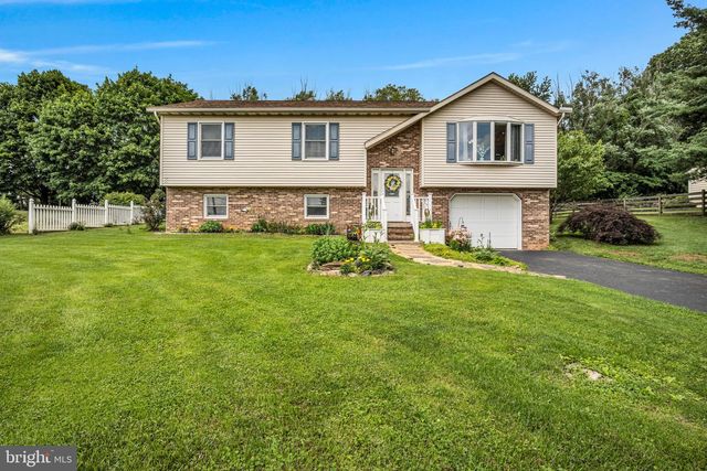 198 GLENVILLE RD, Hanover, PA 17331