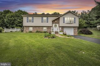 198 GLENVILLE RD, Hanover, PA 17331