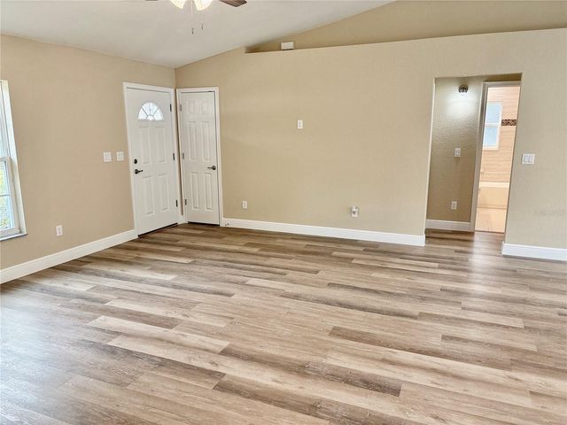 9323 SE HIGHWAY 42, Summerfield, FL 34491