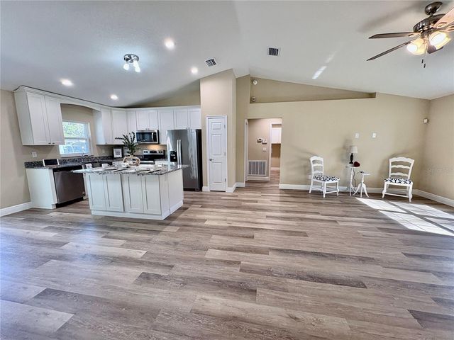 9323 SE HIGHWAY 42, Summerfield, FL 34491