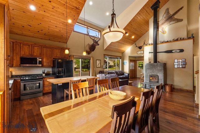 702 Nebula Street, Livingston, MT 59047