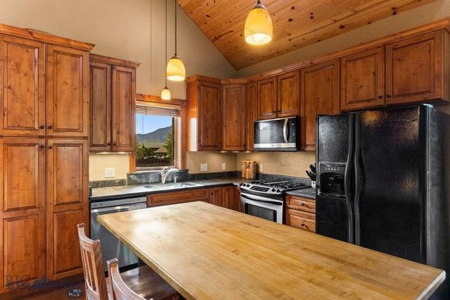 702 Nebula Street, Livingston, MT 59047