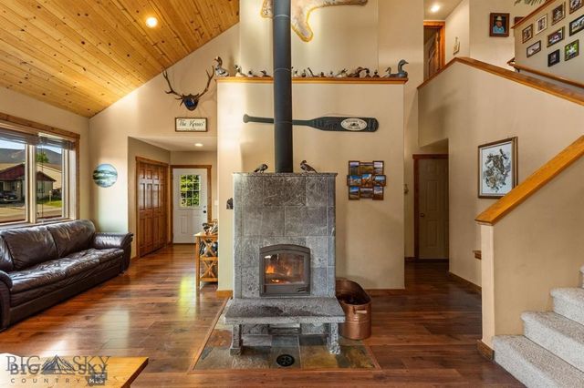 702 Nebula Street, Livingston, MT 59047