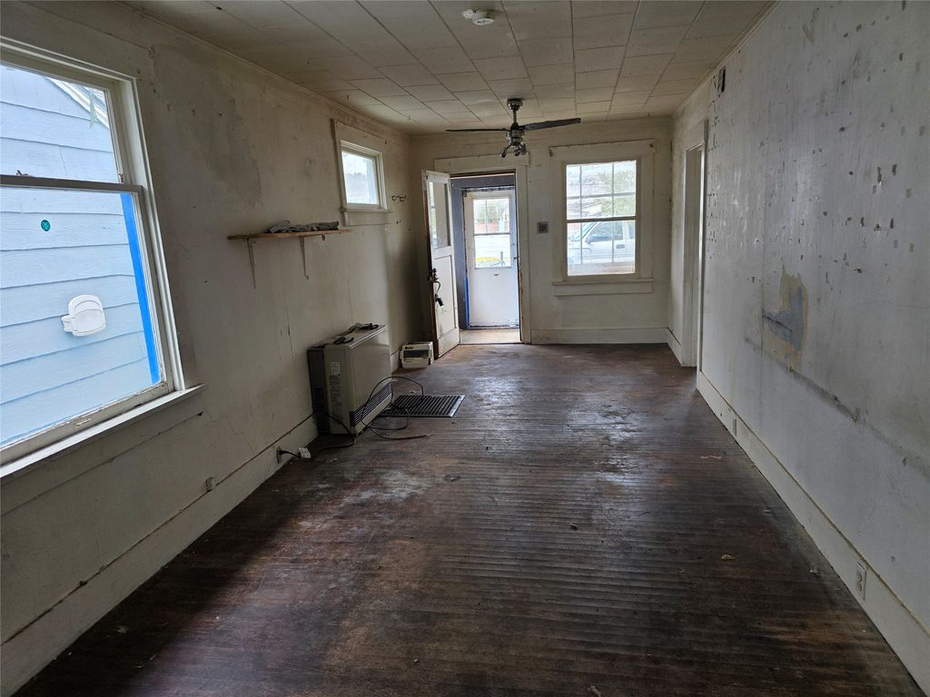 1111 E Commercial Avenue, Anaconda, MT 59711 photo 7