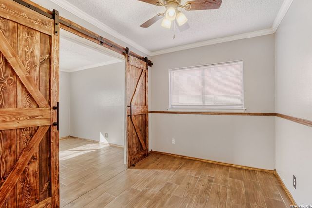 5210 Tom Stafford Dr, Kirby, TX 78219