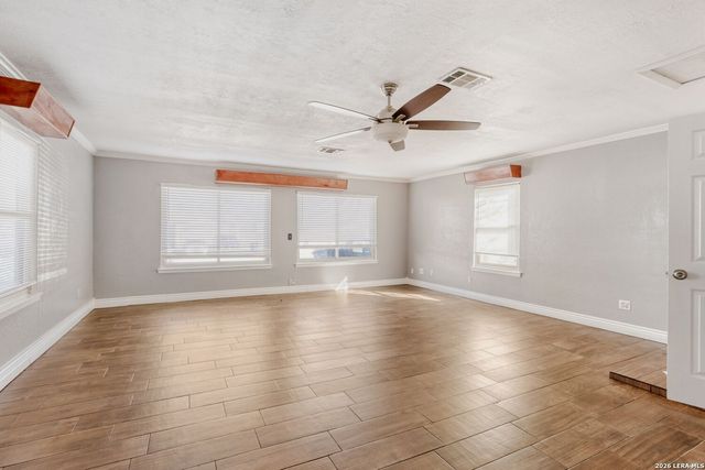 5210 Tom Stafford Dr, Kirby, TX 78219