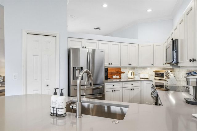 1753 Victoria Circle, Vero Beach, FL 32967
