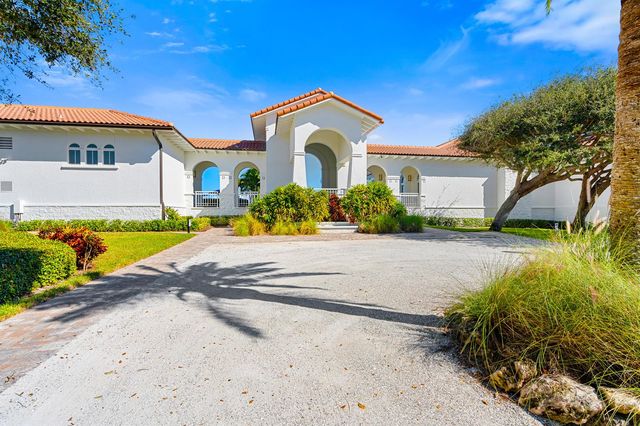 1753 Victoria Circle, Vero Beach, FL 32967