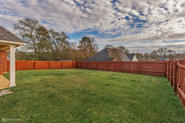 304 Dogwood South Lane, Haughton, LA 71037