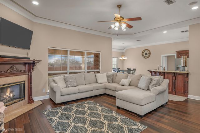 304 Dogwood South Lane, Haughton, LA 71037