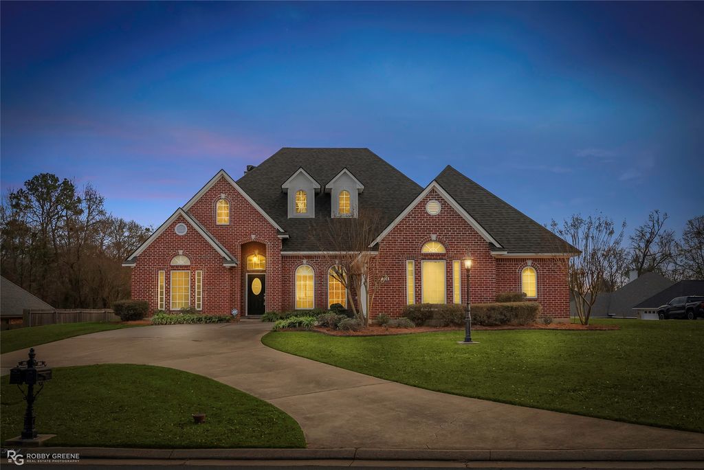 304 Dogwood South Lane, Haughton, LA 71037