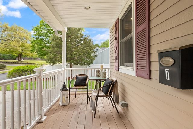 7 King Street, Reading, MA 01867