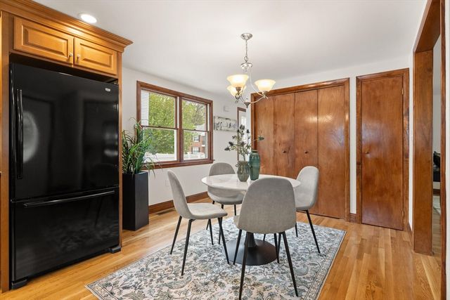 7 King Street, Reading, MA 01867
