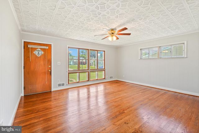6216 MCCLEAN BLVD, Baltimore, MD 21214