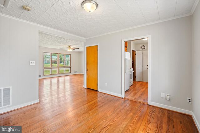 6216 MCCLEAN BLVD, Baltimore, MD 21214