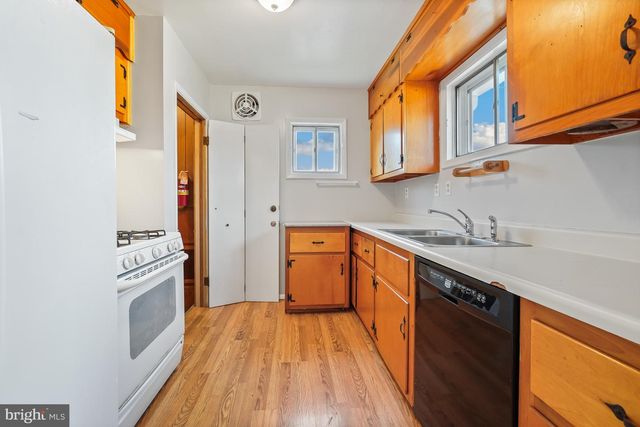 6216 MCCLEAN BLVD, Baltimore, MD 21214