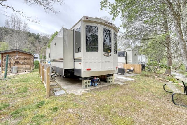 253 Conley Creek Circle, Blairsville, GA 30512