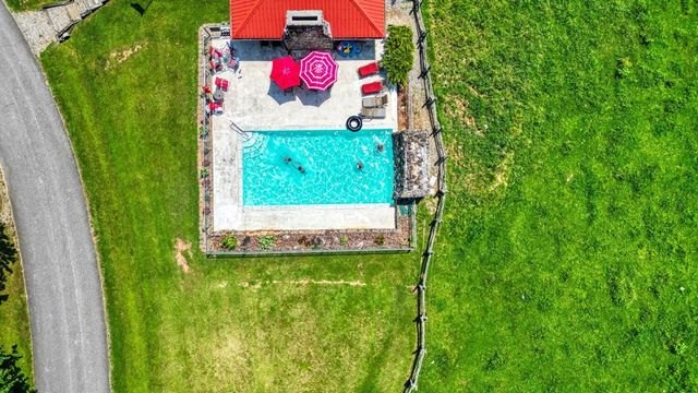 253 Conley Creek Circle, Blairsville, GA 30512