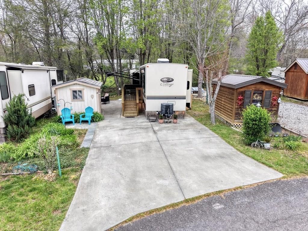 253 Conley Creek Circle, Blairsville, GA 30512