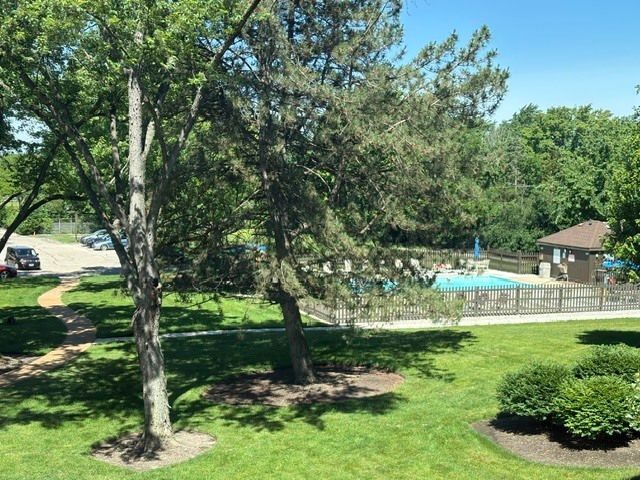 1621 Mission Hills Road N201, Northbrook, IL 60062