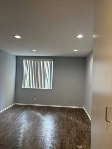 12720 Burbank, Valley Village, CA 91607