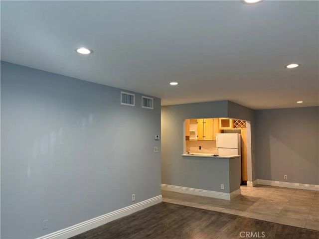 12720 Burbank, Valley Village, CA 91607