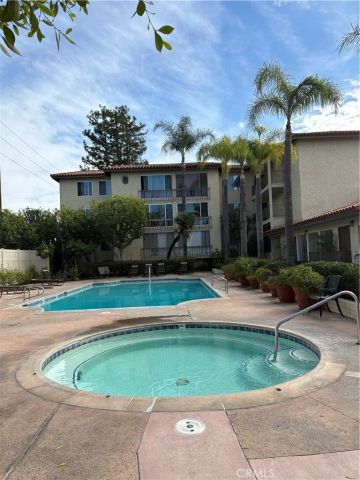 12720 Burbank, Valley Village, CA 91607