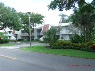 3145 N Palm Aire Dr 103, Pompano Beach, FL 33069