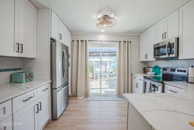 3900 Quarts Street, Panama City Beach, FL 32408