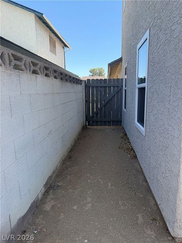 511 Tabony Avenue, Henderson, NV 89011